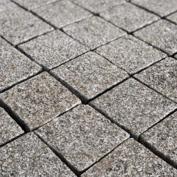 5 cm Granitpflaster Tiago gelb, gesägt 10 x 10 cm