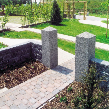 30 x 30 cm Limes-Granitpfosten Griys hellgrau 350 cm lang