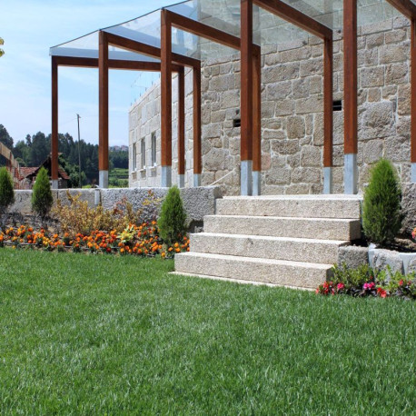 18 x 40 cm Granit-Blockstufen Tiago gelb 350 cm lang