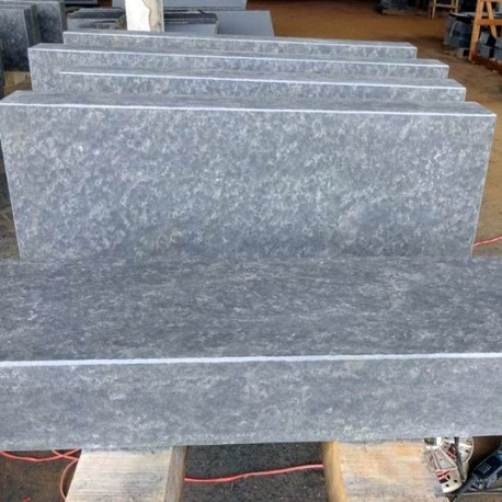 15 x 35 cm Granit-Blockstufen Pedro Black schwarz