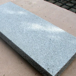 6 x 40 cm Granit-Trittstufen Griys hellgrau 250 cm lang