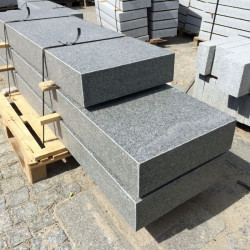 15 x 45 cm Granit Blockstufen Adrian Black schwarz
