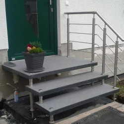 8 x 30 cm Granit Trittstufen Alvaro anthrazit