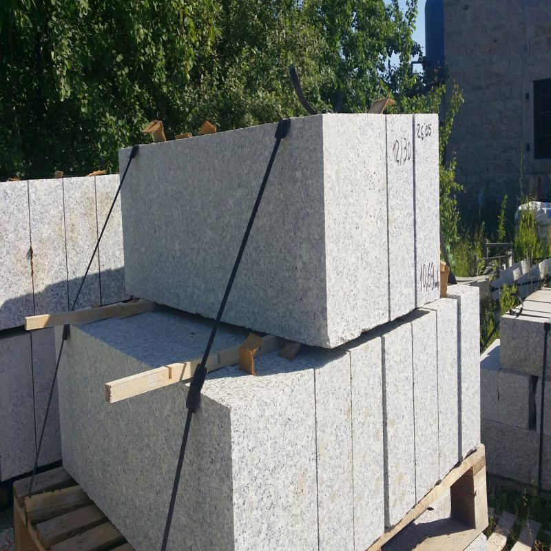 8 x 30 cm Granit Bordsteine Griys grau