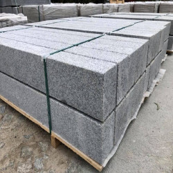 12 x 30 cm Granit Bordsteine Griys grau