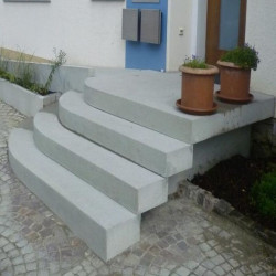 18 cm starke Granit Podestplatten Griys hellgrau