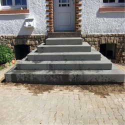 15 x 35 cm Basaltlava Blockstufen Vulcano grau