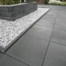 3 cm starke Basaltlava Terrassenplatten Vulcano anthrazit