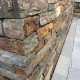 8 - 15 cm hohe Schiefer-Mauersteine Oxido bunt eingebaut