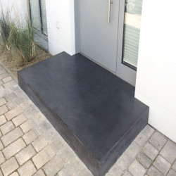 20 cm starke Granit Podestplatte Pedro Black schwarz